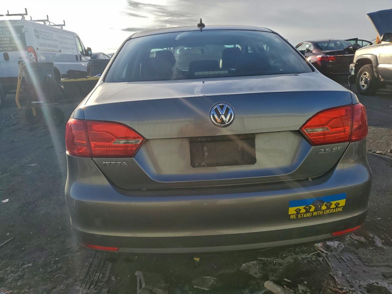 2011 VOLKSWAGEN JETTA SE photo 6