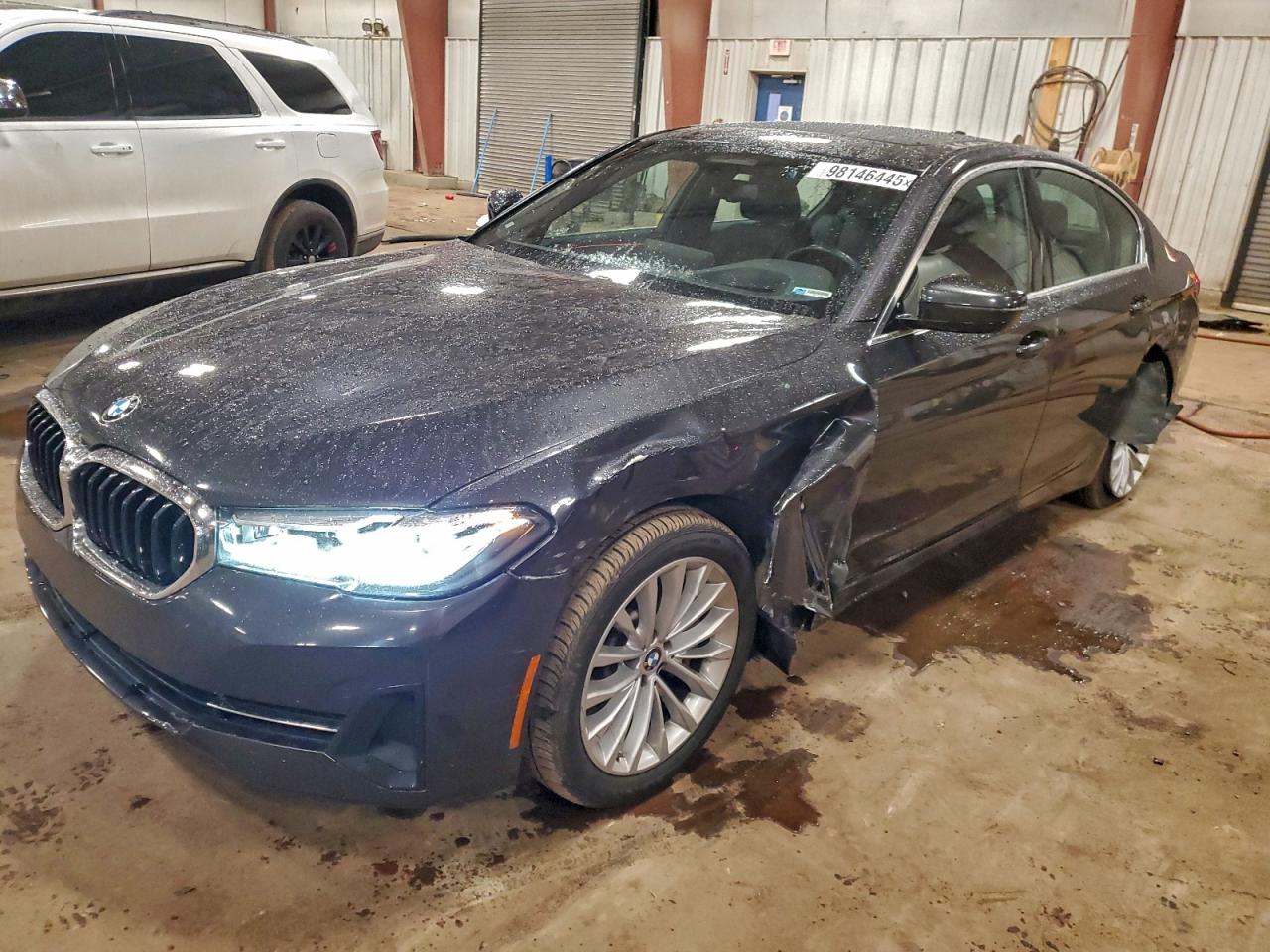 2023 BMW 530