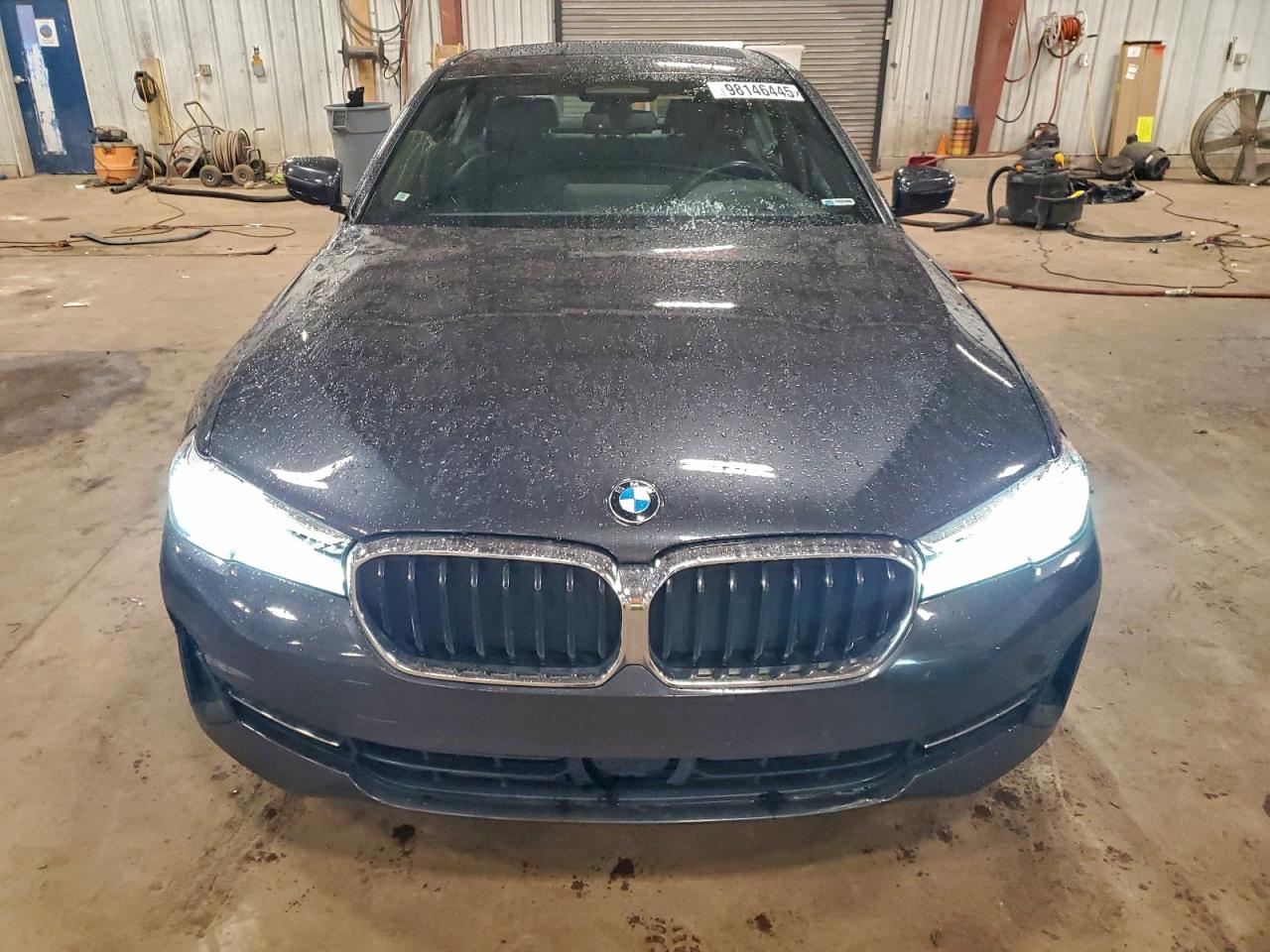 2023 BMW 530 XI photo 5