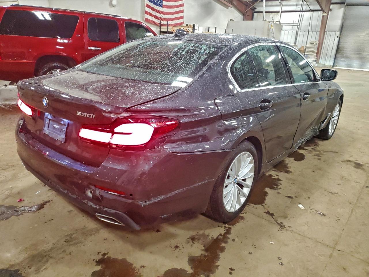 2023 BMW 530 XI photo 3