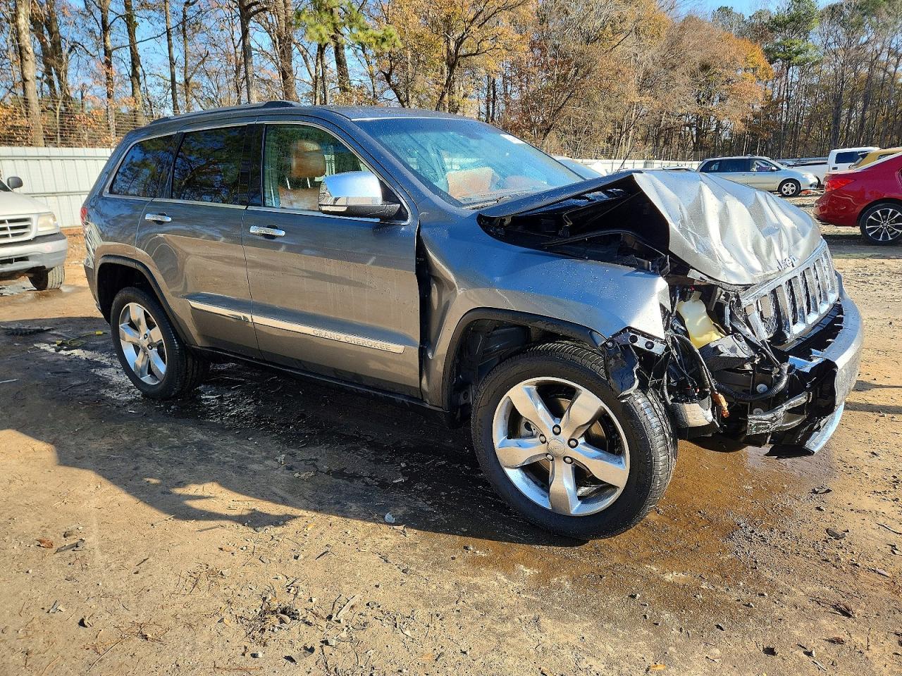 2012 JEEP GRAND CHEROKEE OVERLAND photo 4
