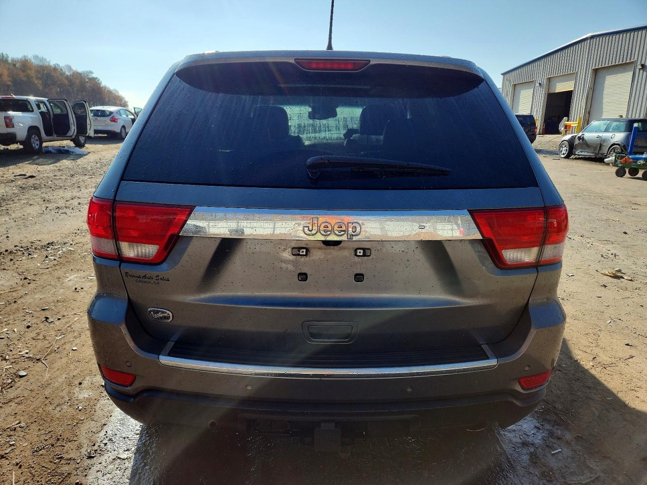2012 JEEP GRAND CHEROKEE OVERLAND photo 6