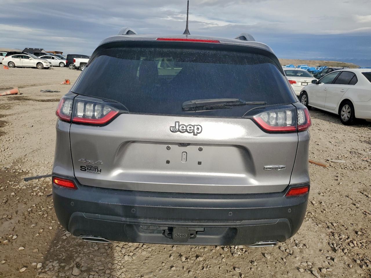 2021 JEEP CHEROKEE LATITUDE LUX photo 6
