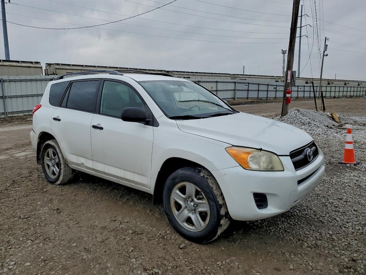 2011 TOYOTA RAV4 photo 4