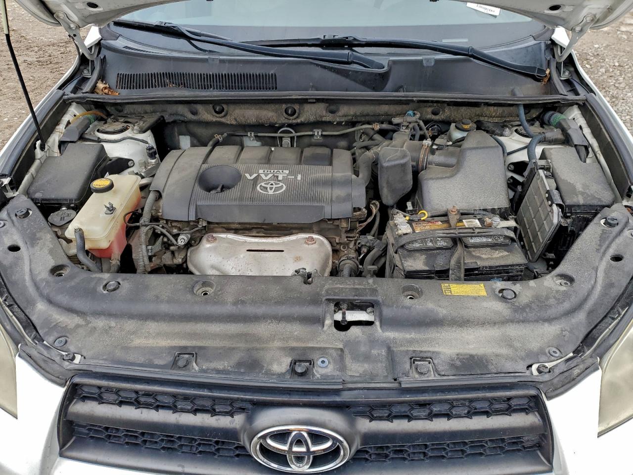 2011 TOYOTA RAV4 photo 12