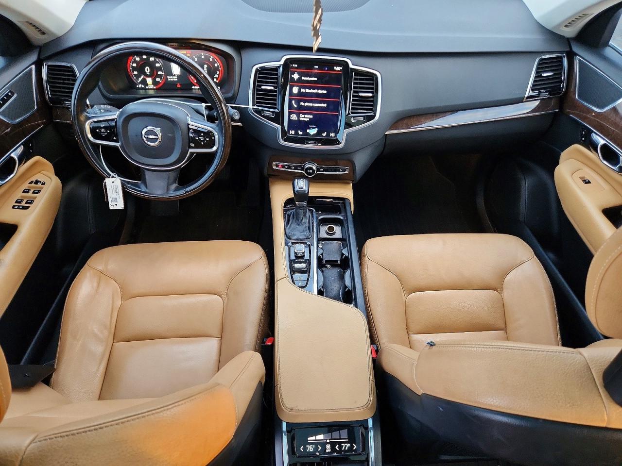2016 VOLVO XC90 T6 photo 8