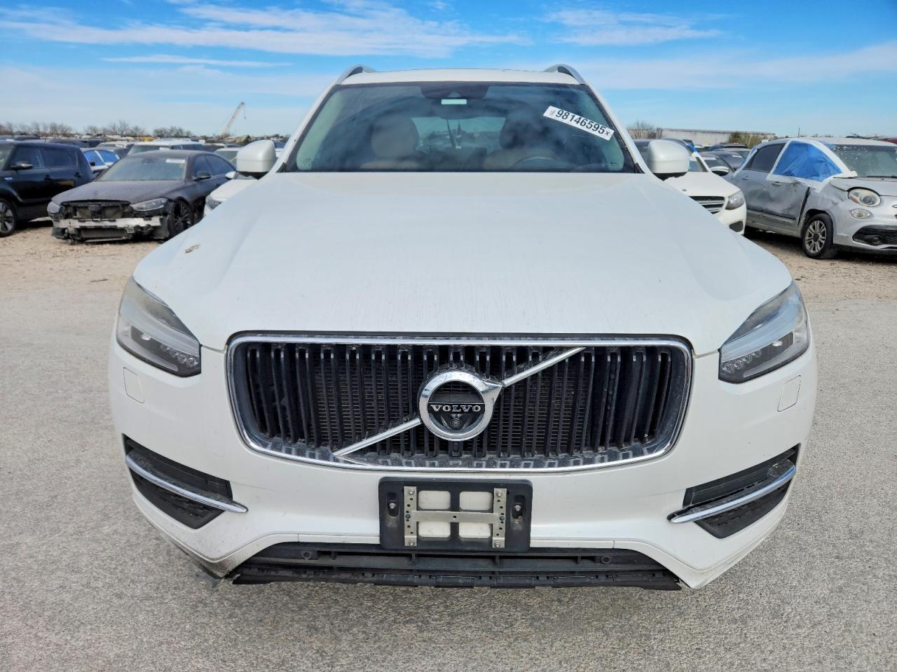 2016 VOLVO XC90 T6 photo 5