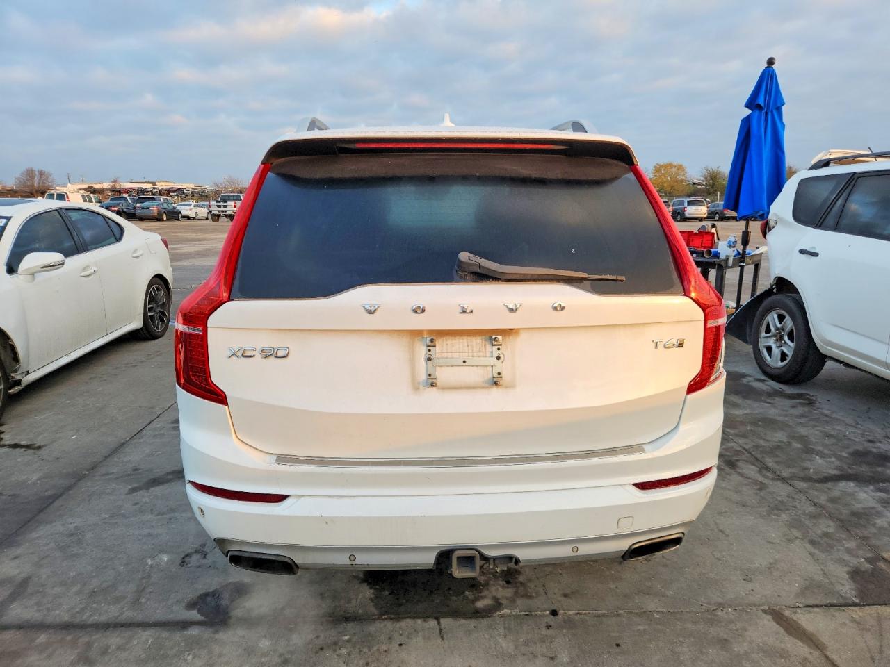 2016 VOLVO XC90 T6 photo 6