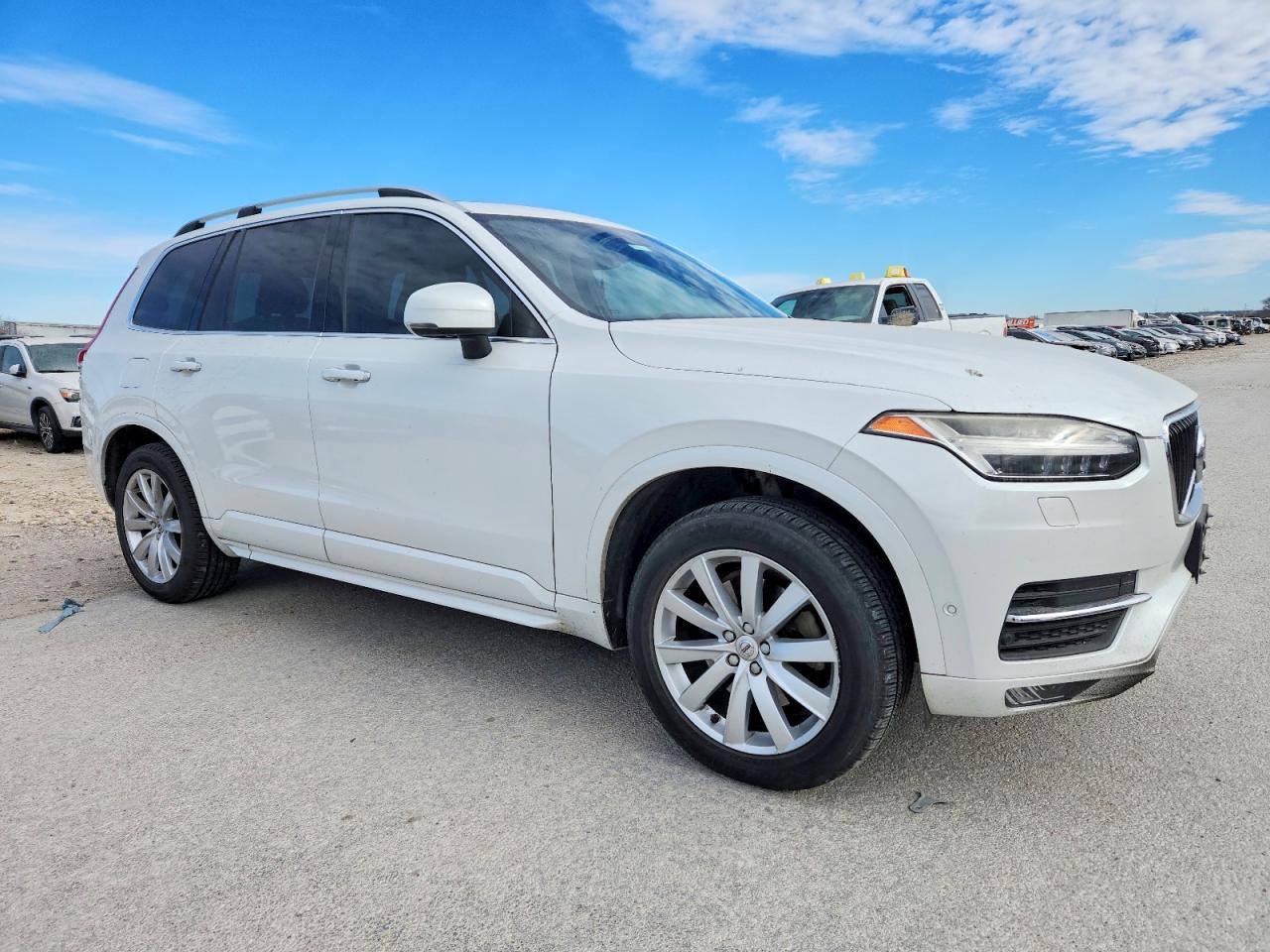 2016 VOLVO XC90 T6 photo 4