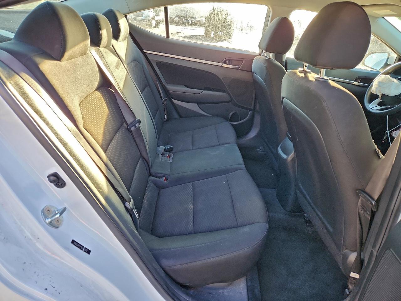 2020 HYUNDAI ELANTRA SEL photo 10