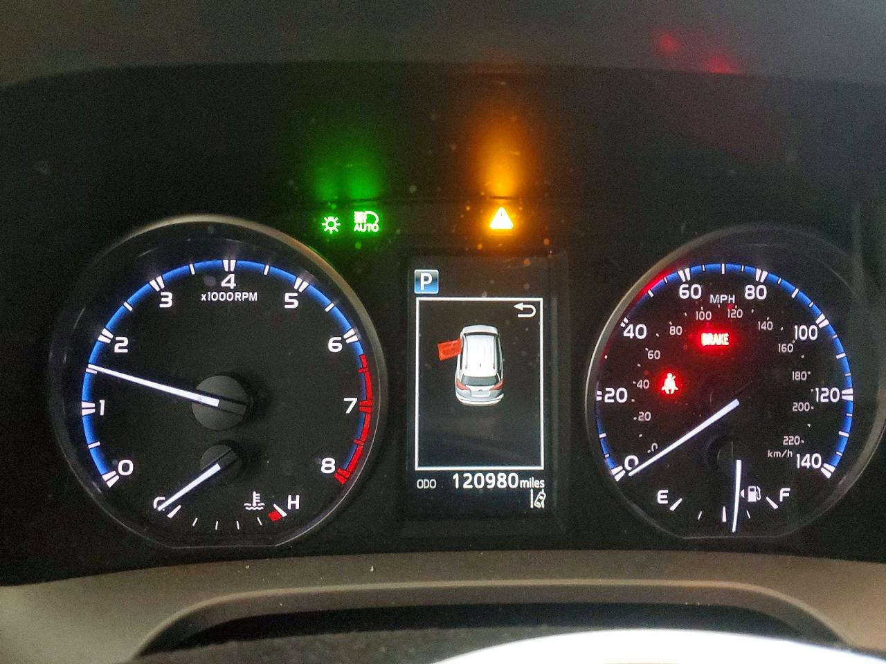 2017 TOYOTA RAV4 LE photo 9