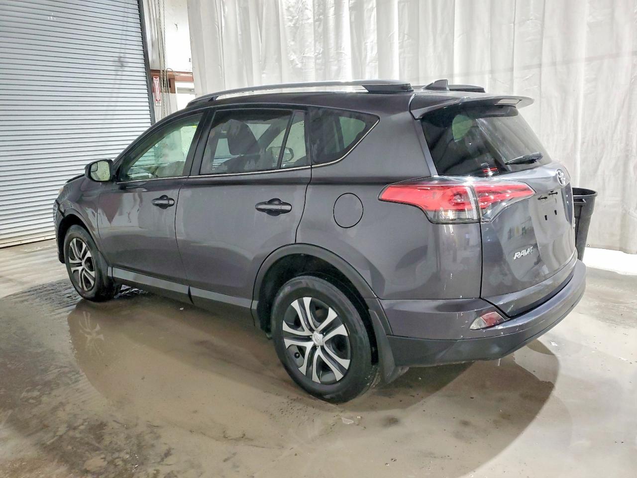 2017 TOYOTA RAV4 LE photo 2