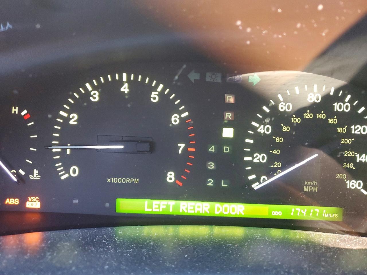 1998 LEXUS LS 400 photo 9