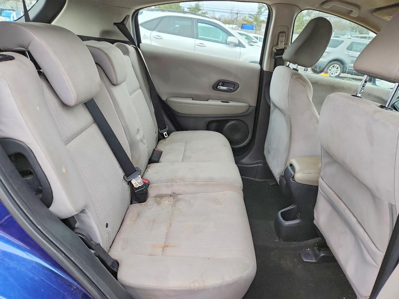 2016 HONDA HR-V LX photo 11