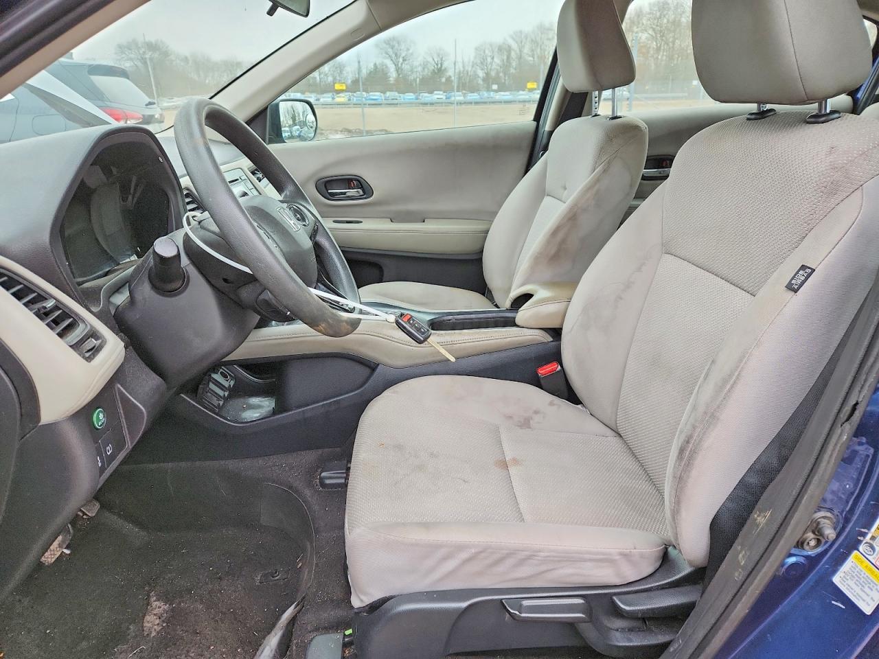 2016 HONDA HR-V LX photo 7
