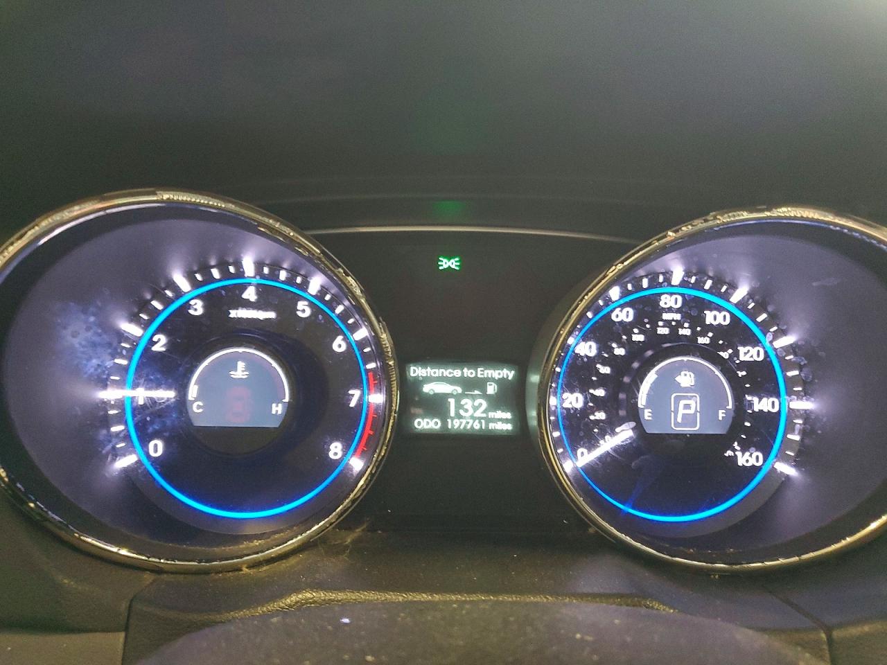 2013 HYUNDAI SONATA GLS photo 25