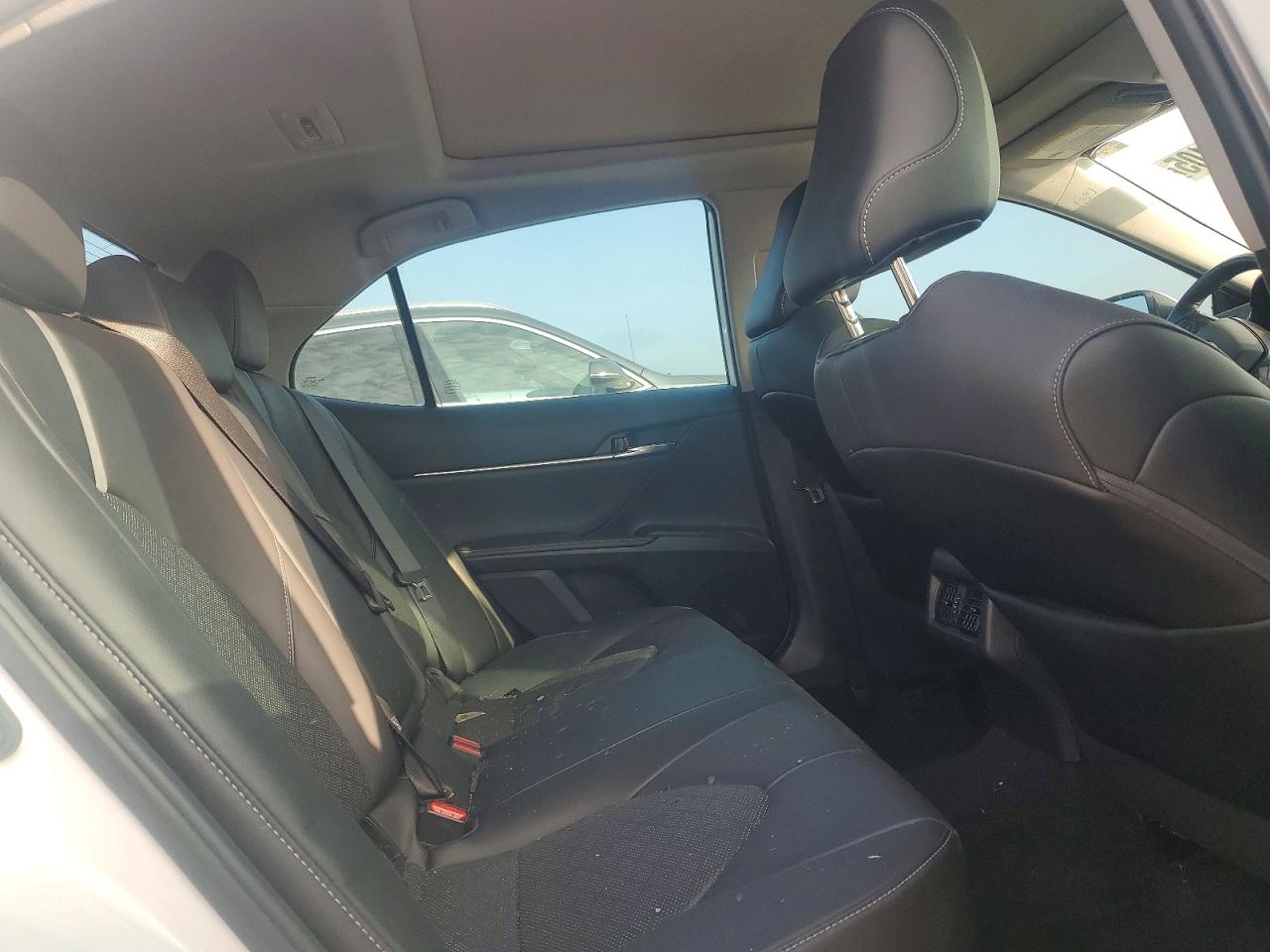 2021 TOYOTA CAMRY XSE photo 19