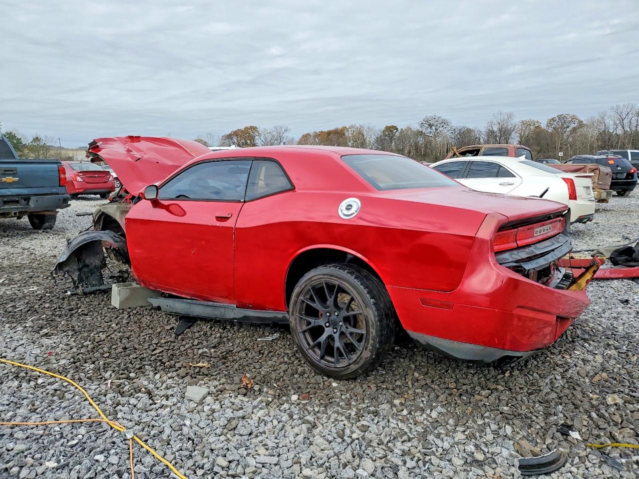 2012 DODGE CHALLENGER SXT photo 2