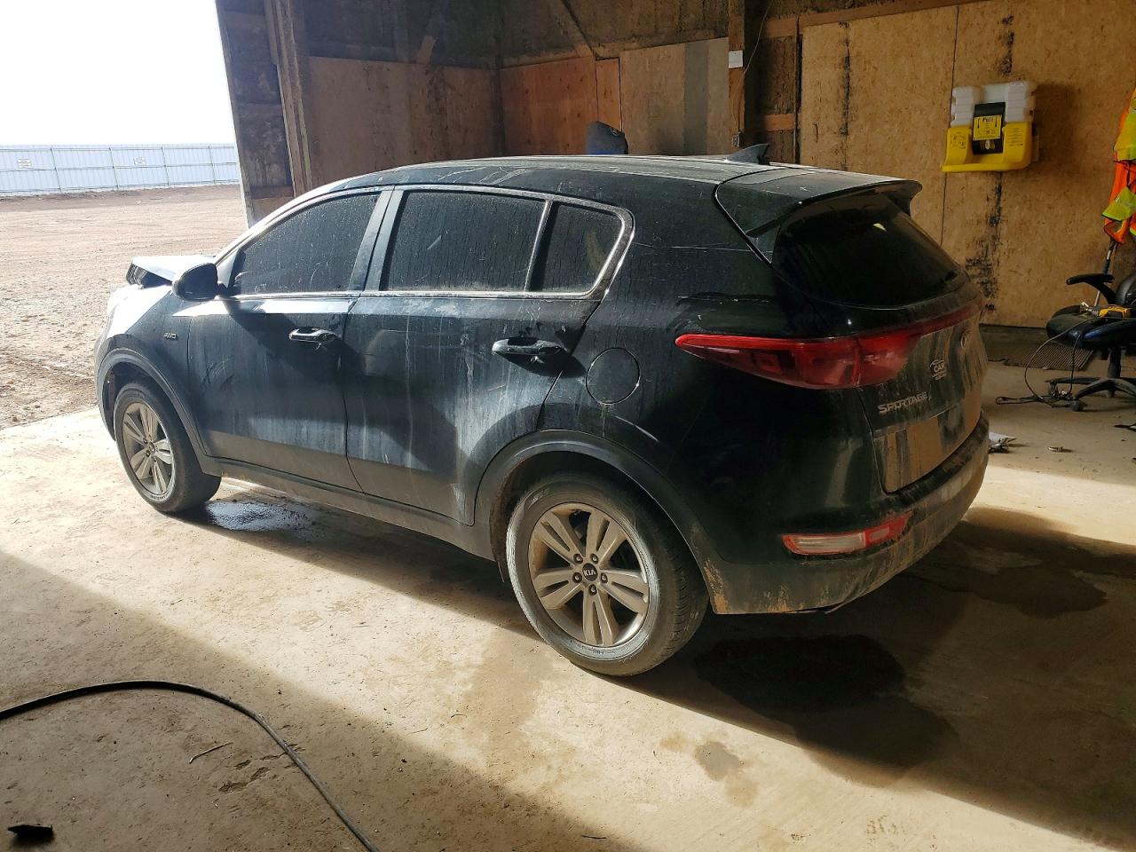 2017 KIA SPORTAGE LX photo 2