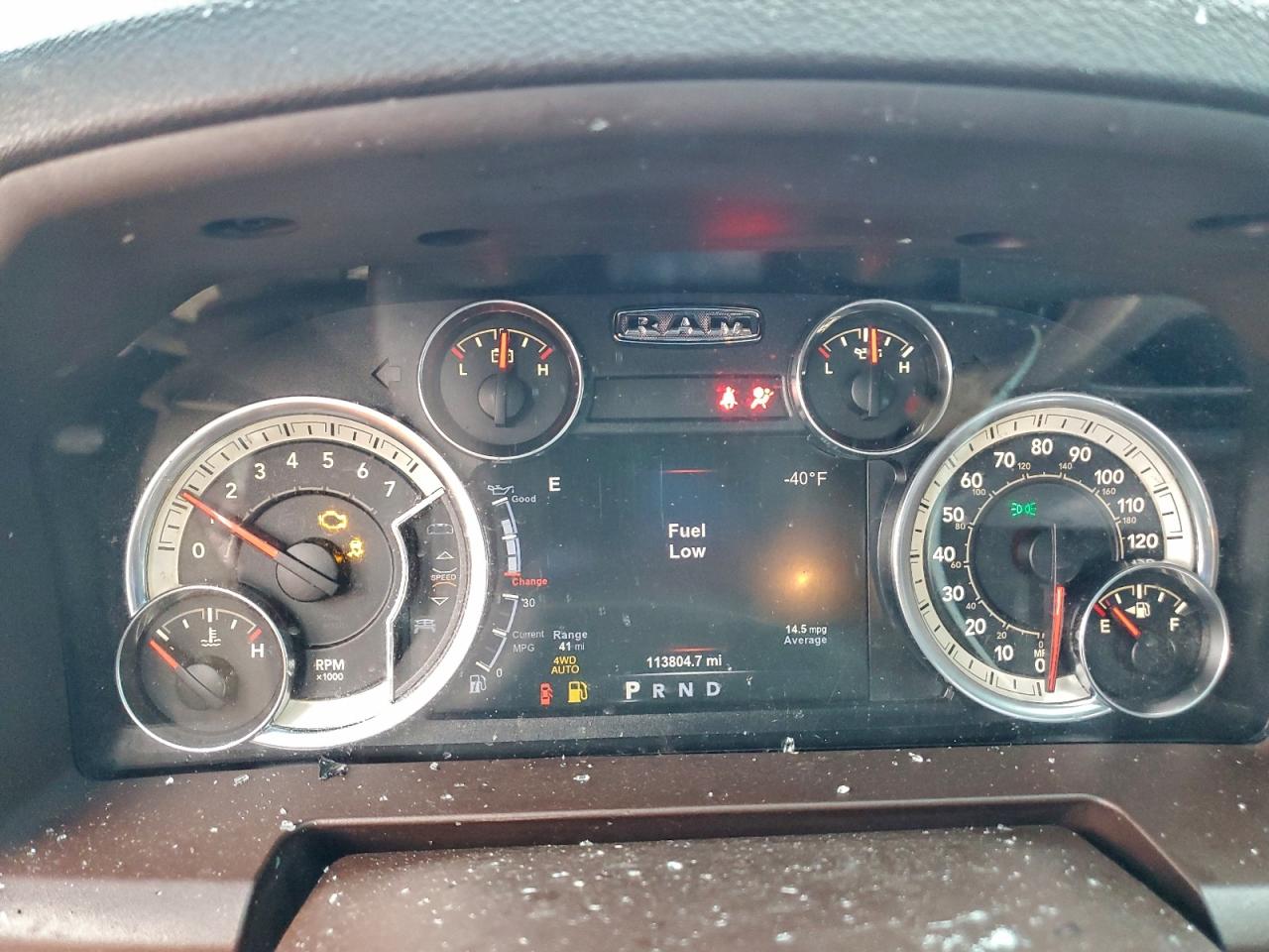 2017 RAM 1500 SLT photo 9