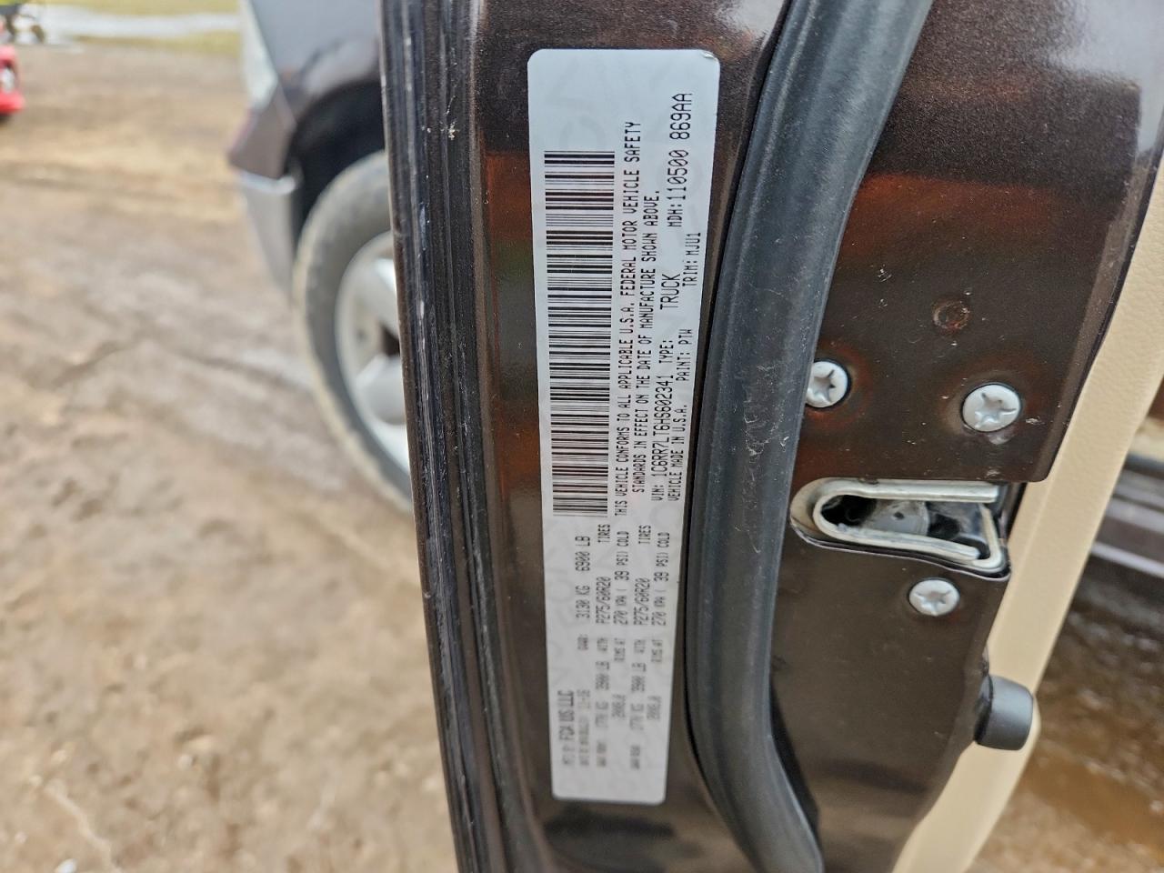 2017 RAM 1500 SLT photo 12