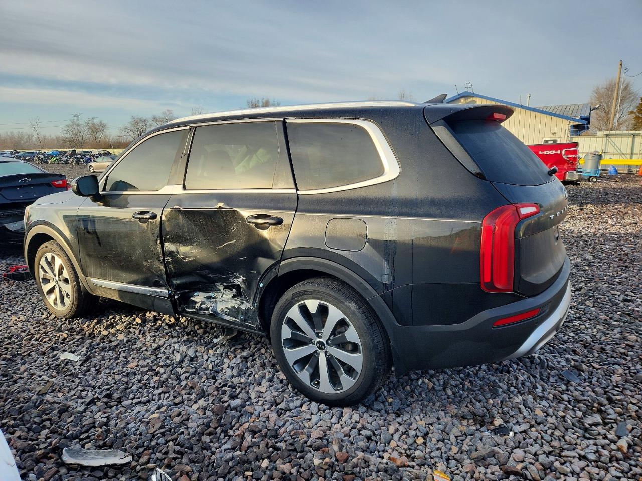 2021 KIA TELLURIDE EX photo 2
