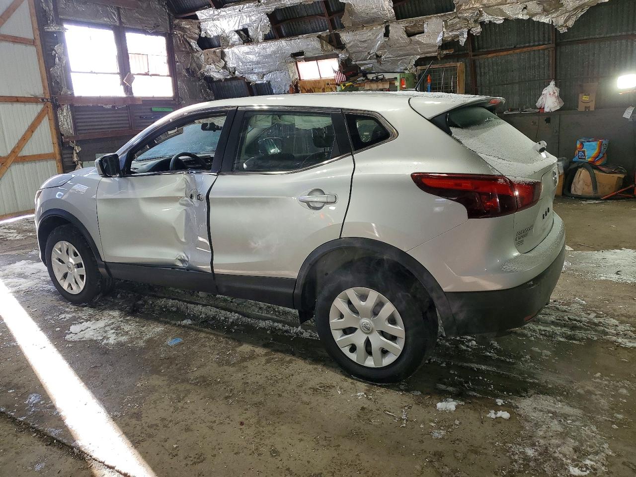 2019 NISSAN ROGUE SPORT S photo 2
