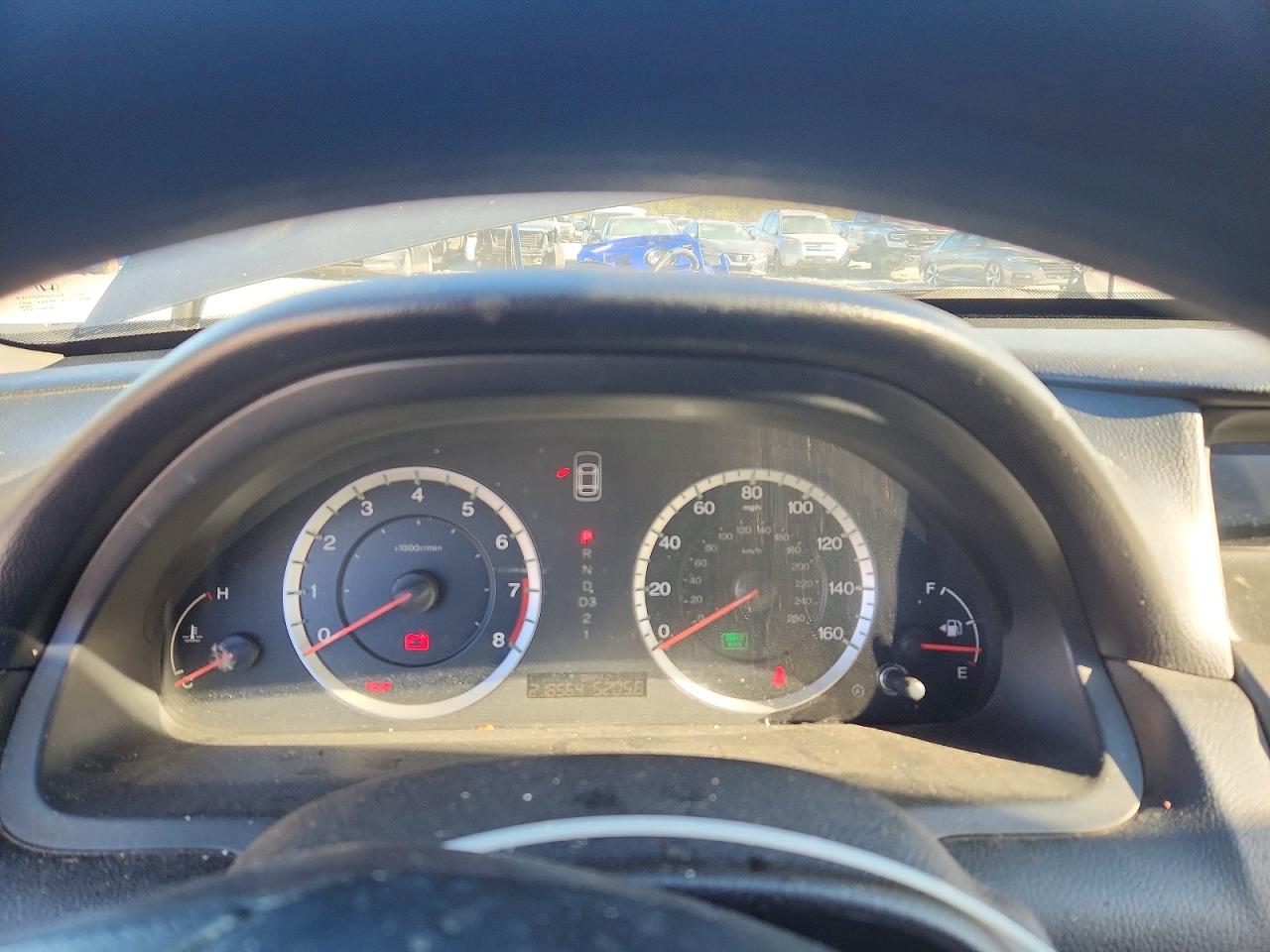 2011 HONDA ACCORD LXP photo 9