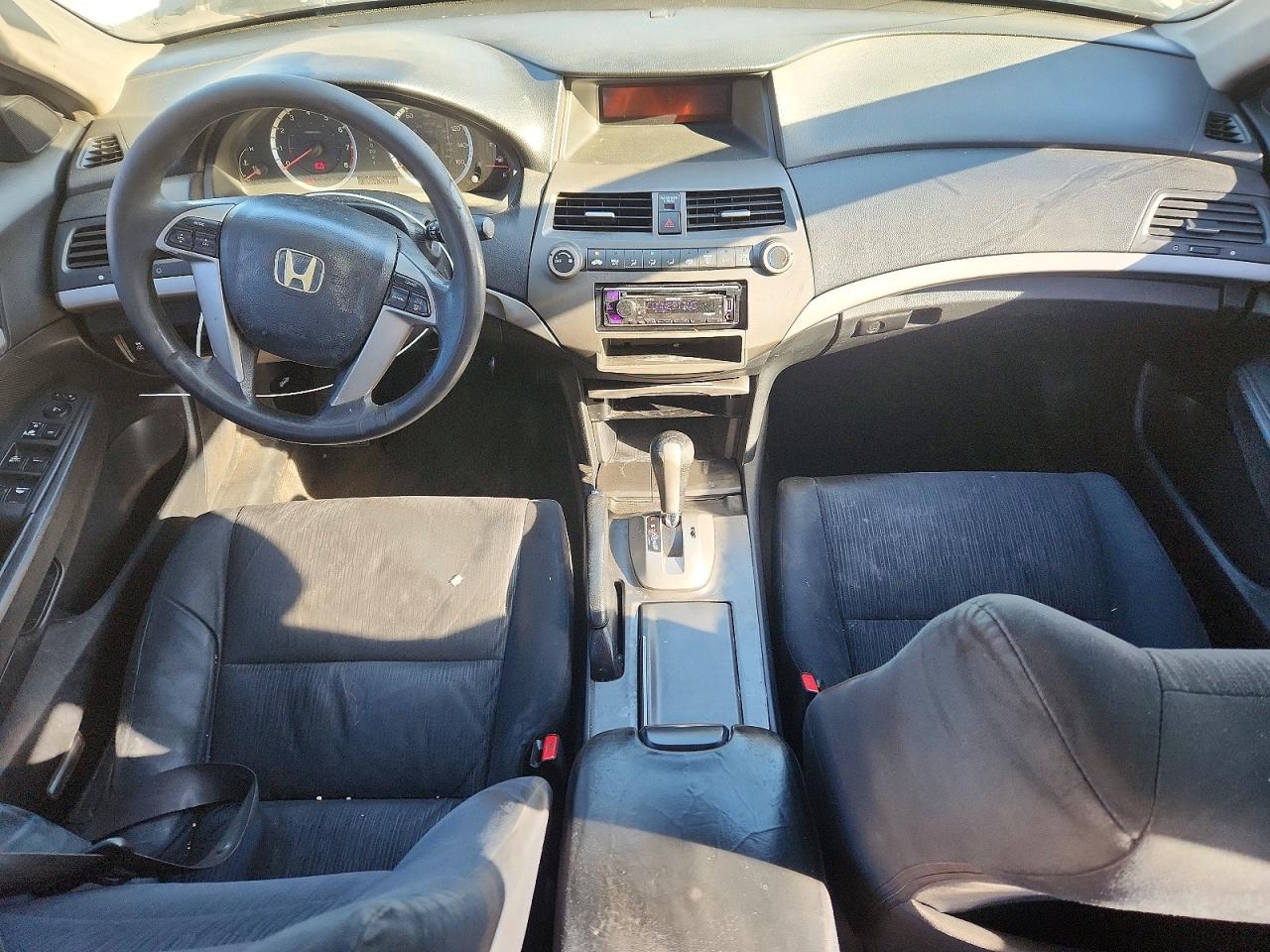 2011 HONDA ACCORD LXP photo 8