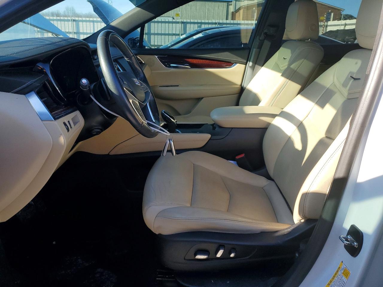 2018 CADILLAC XT5 LUXURY photo 7