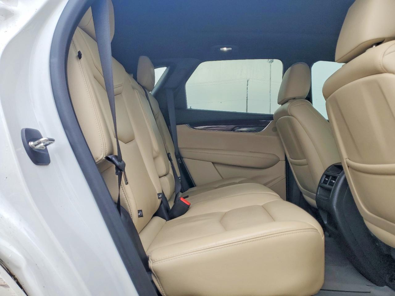 2018 CADILLAC XT5 LUXURY photo 11