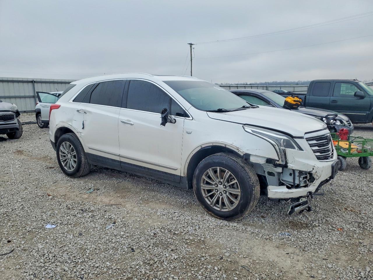 2018 CADILLAC XT5 LUXURY photo 4