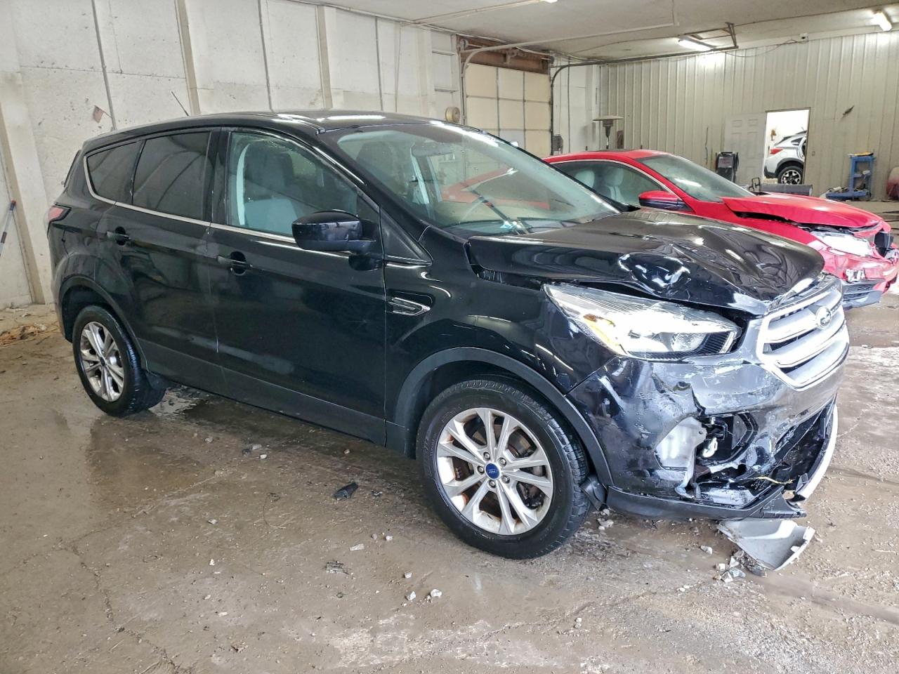 2017 FORD ESCAPE SE photo 4