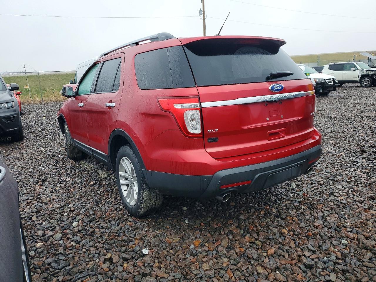 2011 FORD EXPLORER XLT photo 2