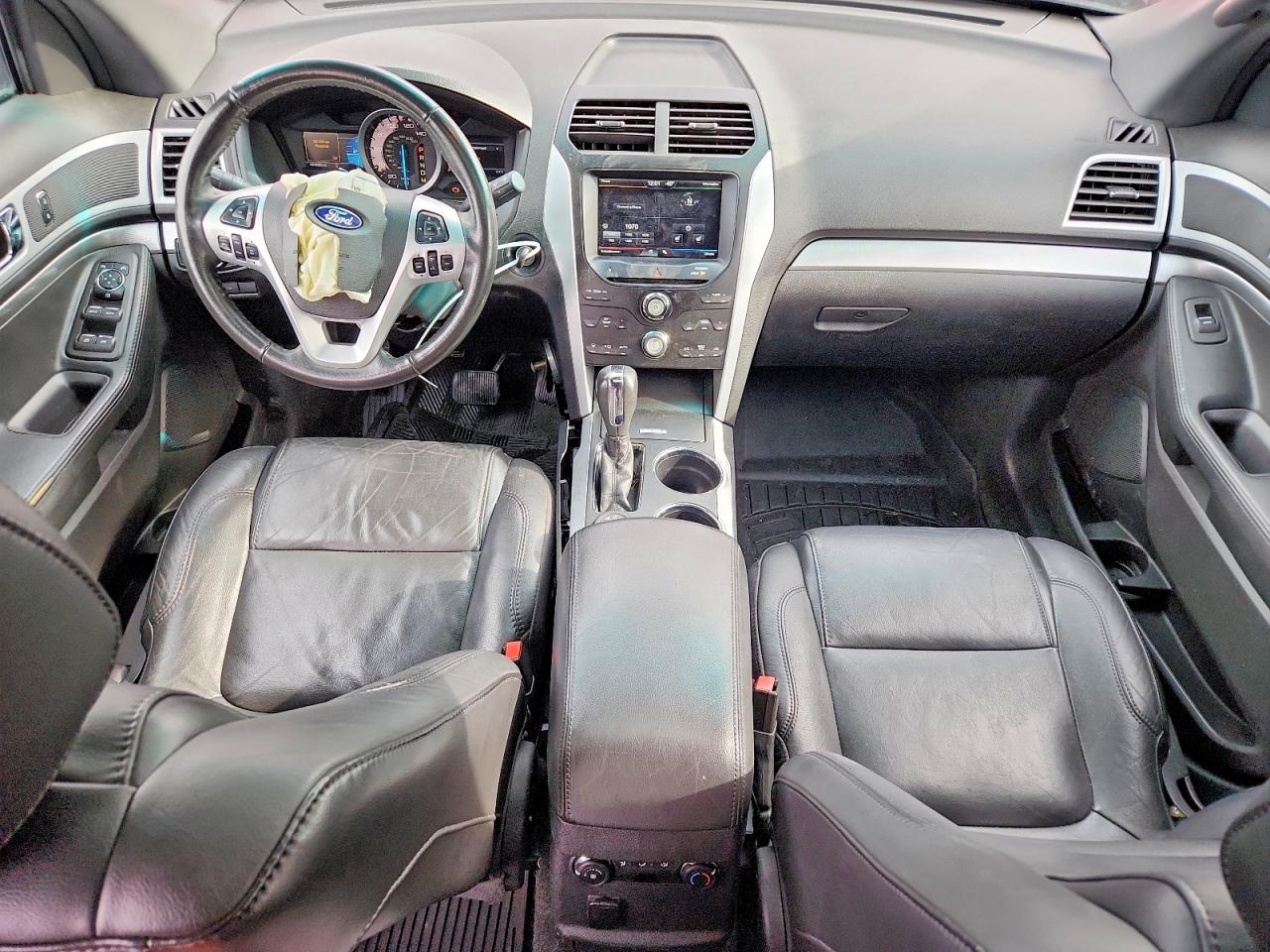 2011 FORD EXPLORER XLT photo 8