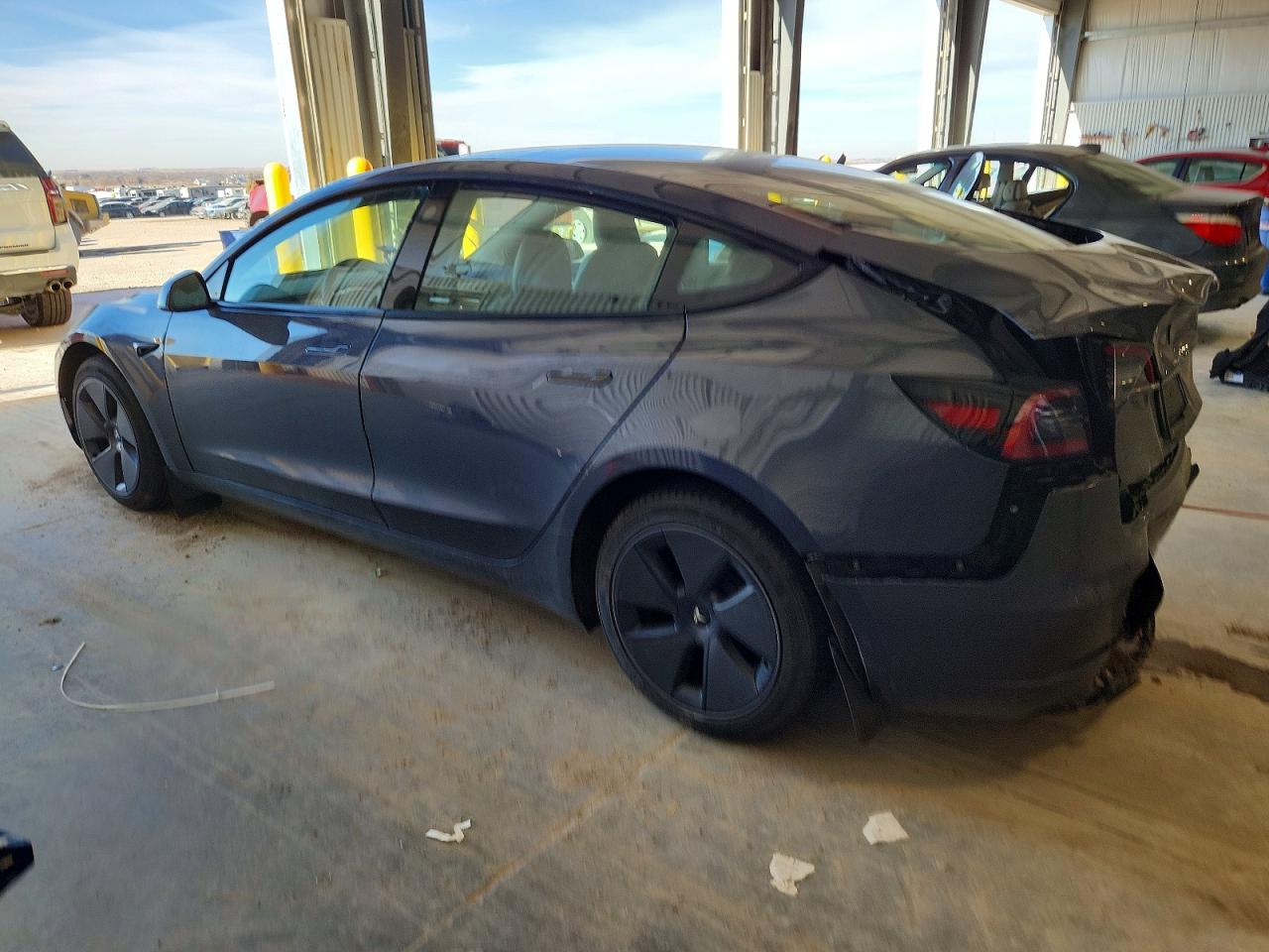 2023 TESLA MODEL 3 photo 2