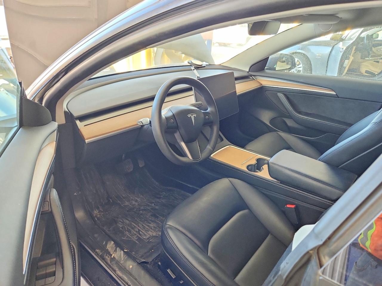 2023 TESLA MODEL 3 photo 8