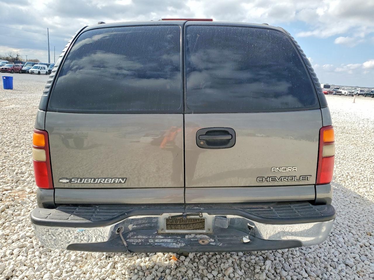 2001 CHEVROLET SUBURBAN C1500 photo 6