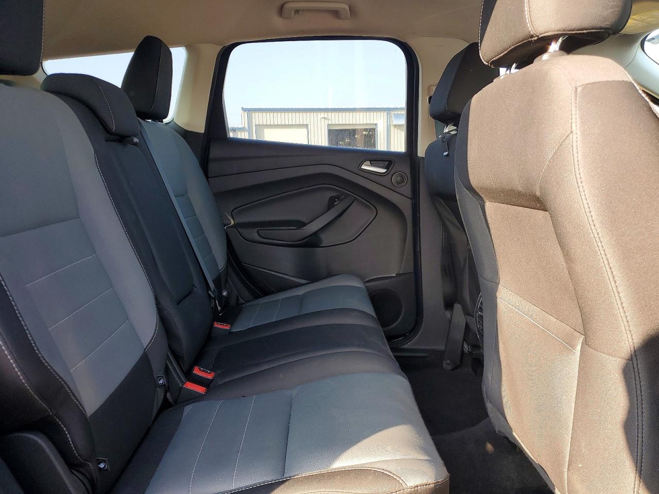 2016 FORD ESCAPE SE photo 11