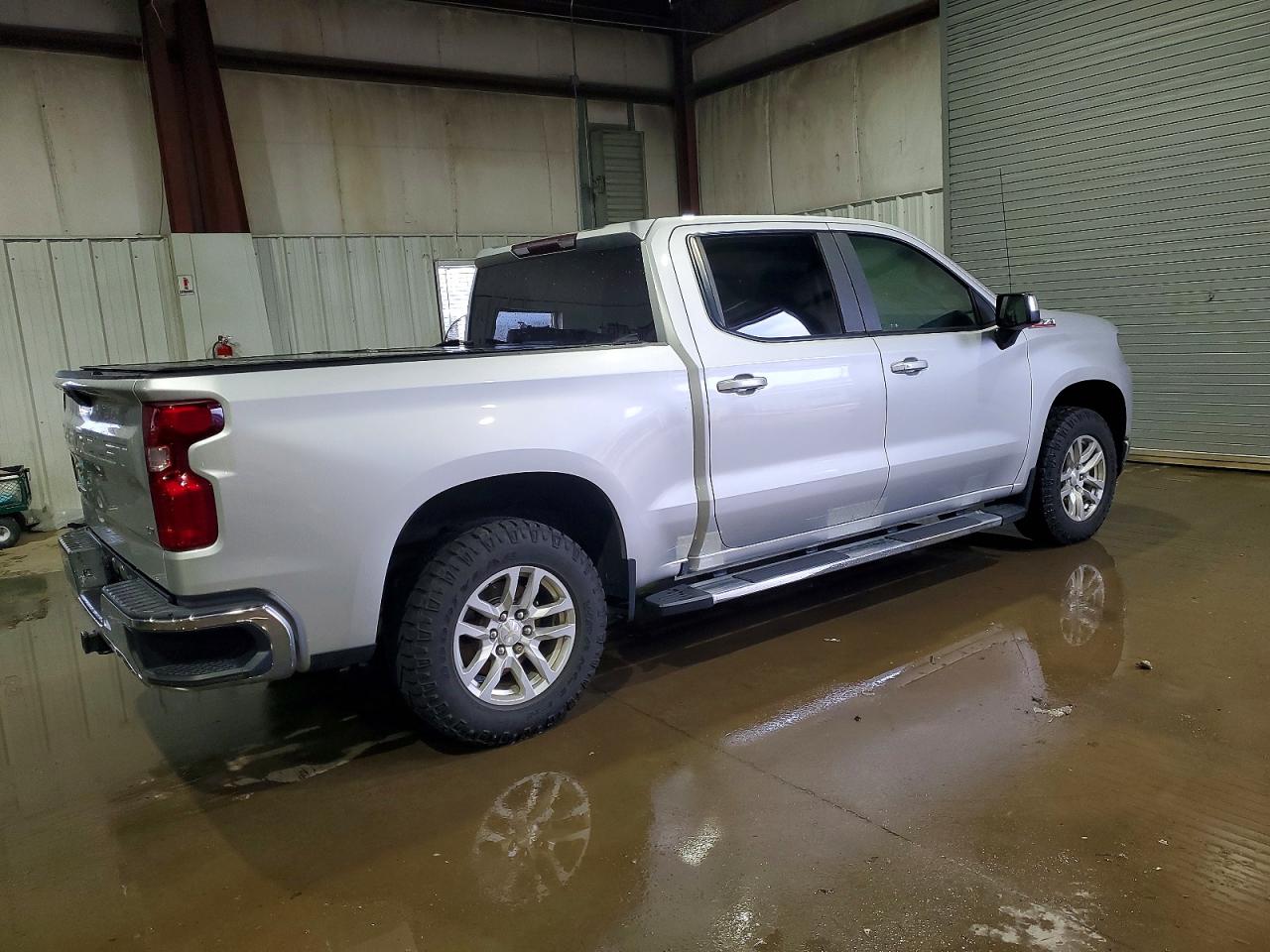 2021 CHEVROLET SILVERADO K1500 LT photo 3
