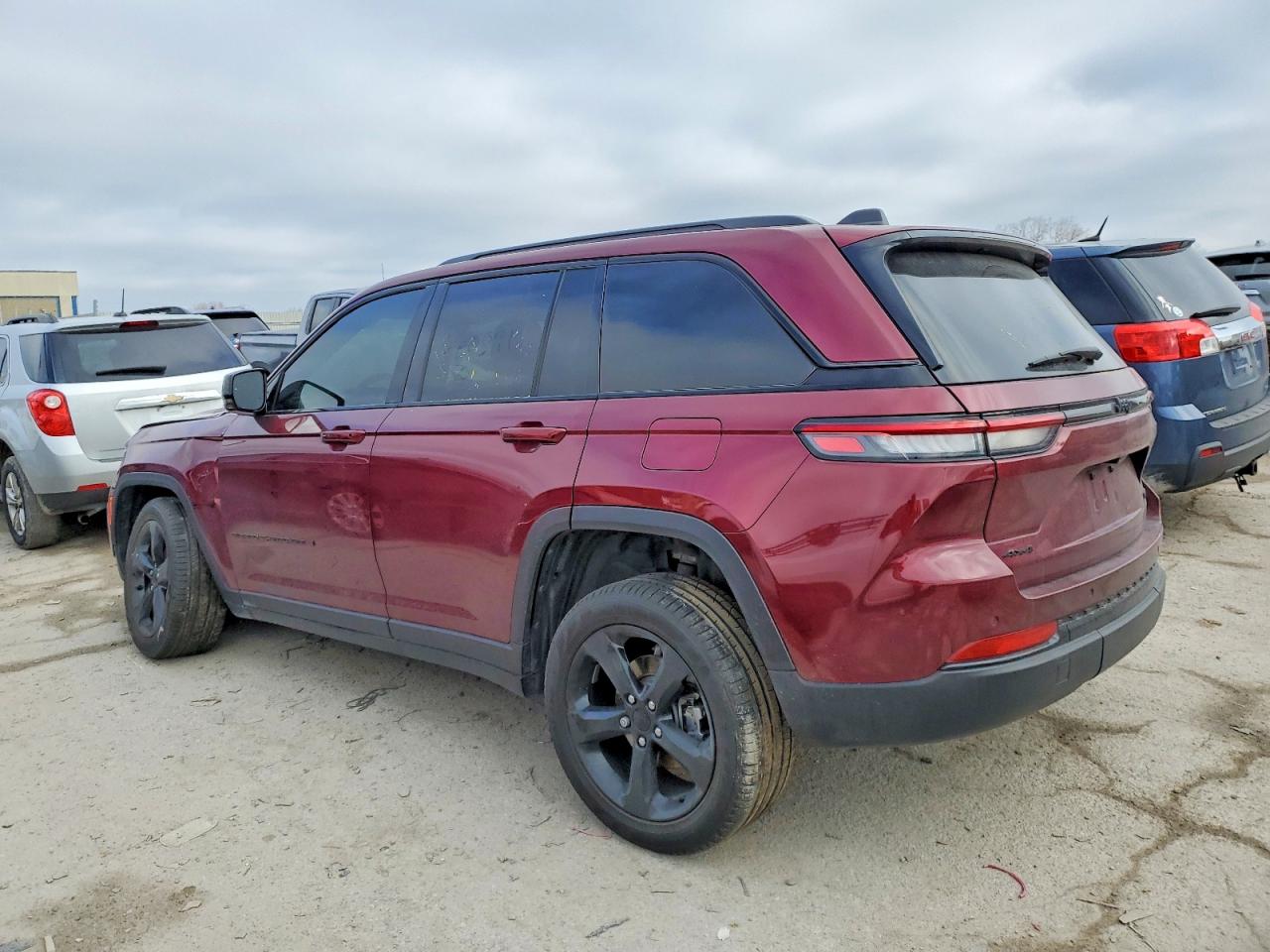 2023 JEEP GRAND CHEROKEE LIMITED photo 2