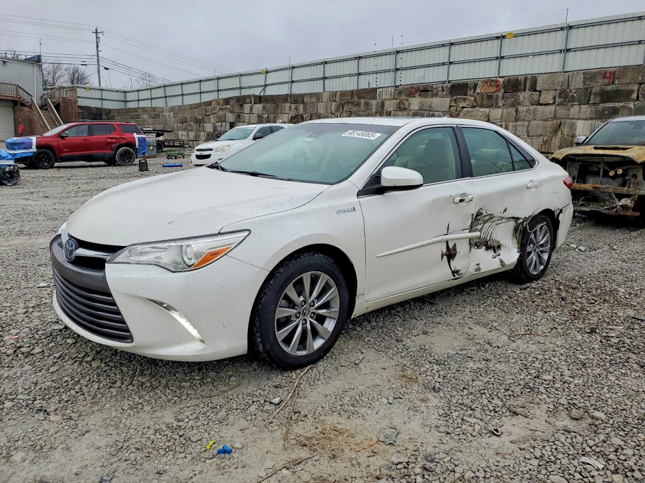 2015 TOYOTA CAMRY