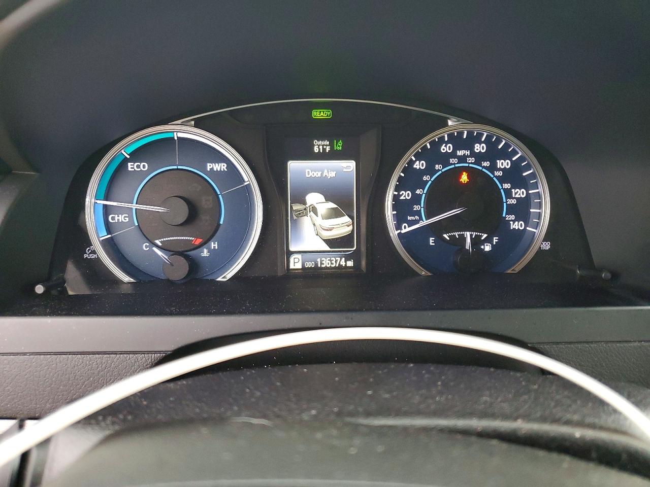 2015 TOYOTA CAMRY HYBRID photo 9