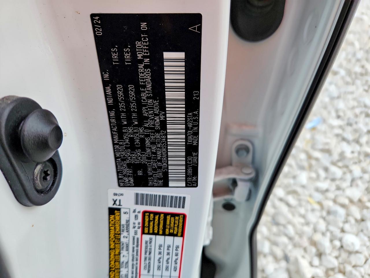 2024 TOYOTA HIGHLANDER LE photo 14