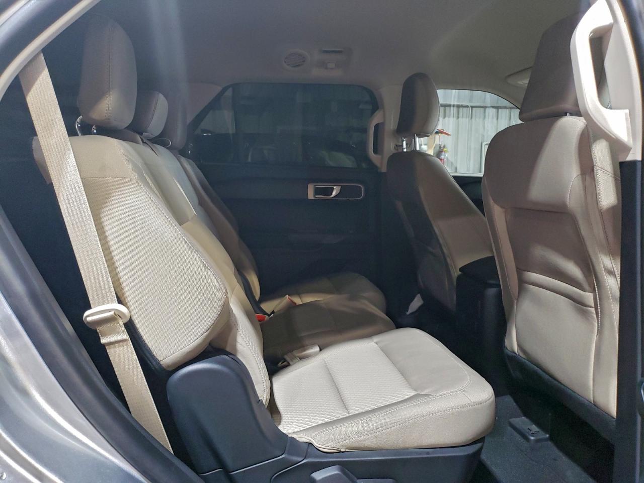 2023 FORD EXPLORER XLT photo 11