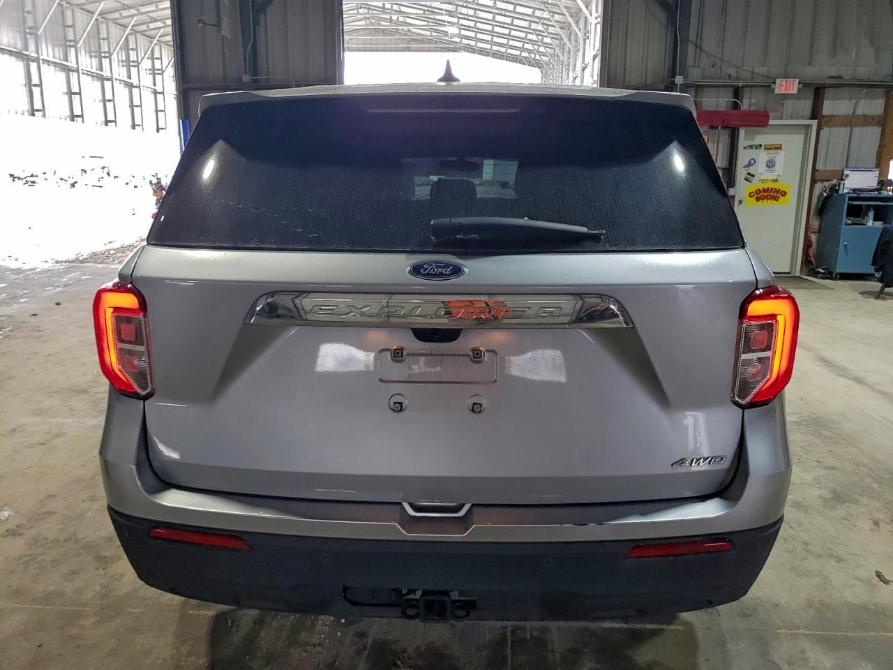 2023 FORD EXPLORER XLT photo 6