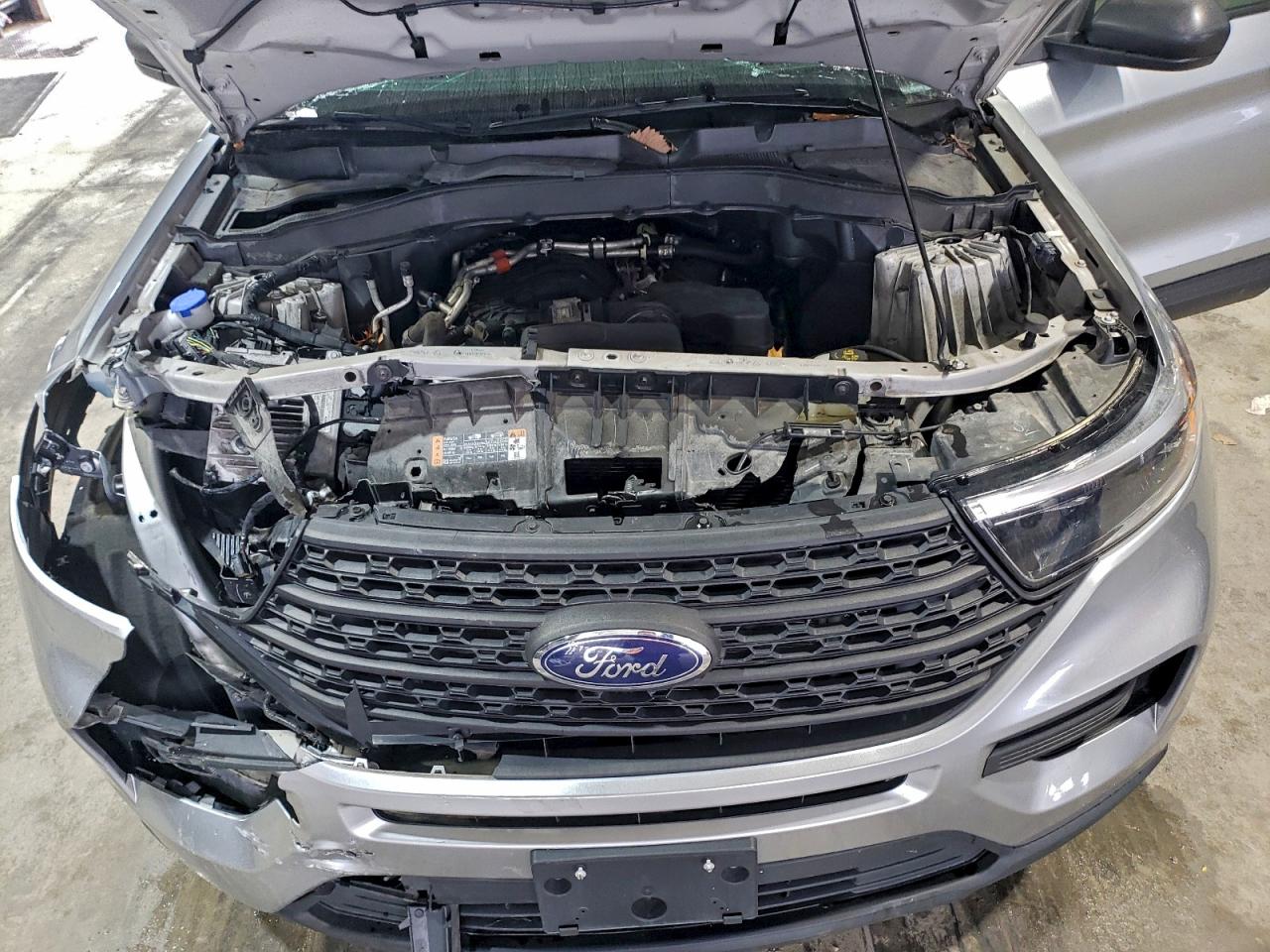 2023 FORD EXPLORER XLT photo 12