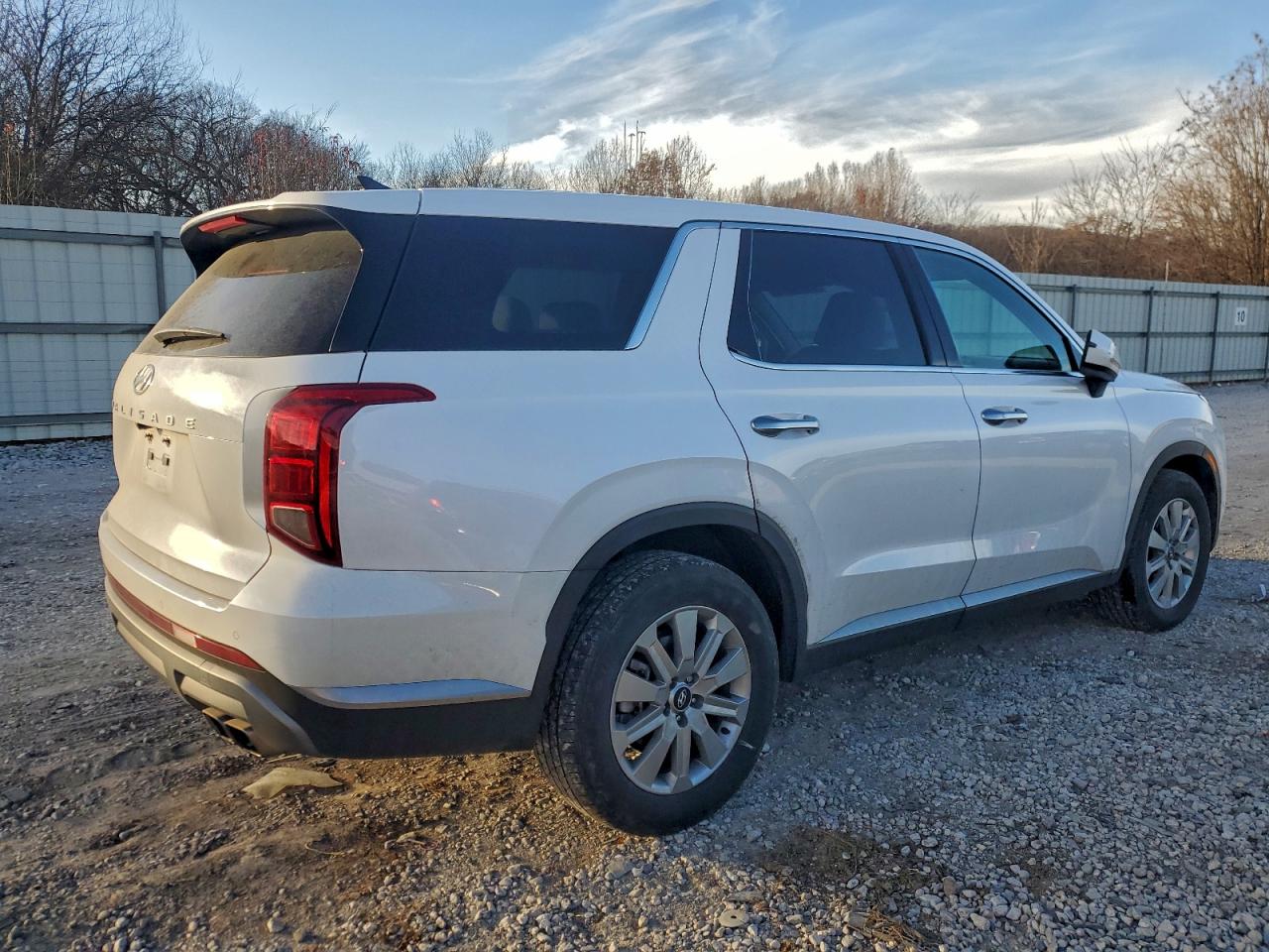 2024 HYUNDAI PALISADE SE photo 3