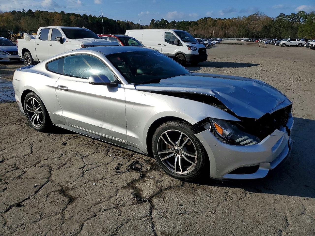 2017 FORD MUSTANG photo 4