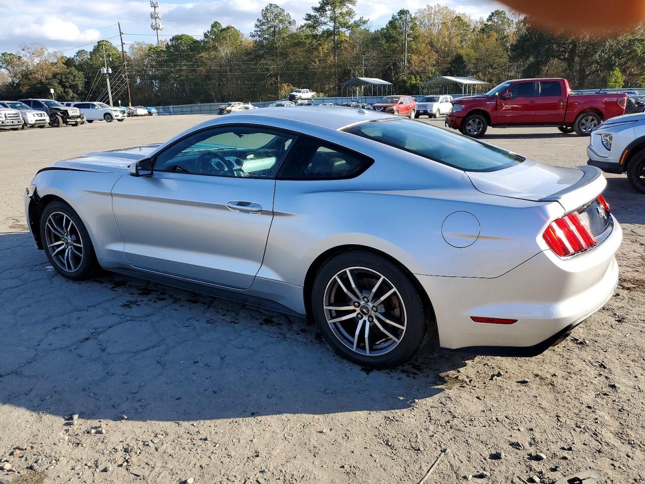 2017 FORD MUSTANG photo 2